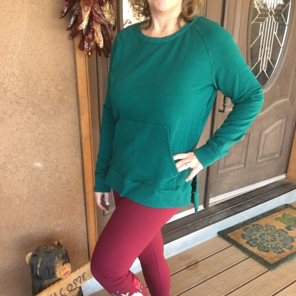 Front Pocket Pullover Green